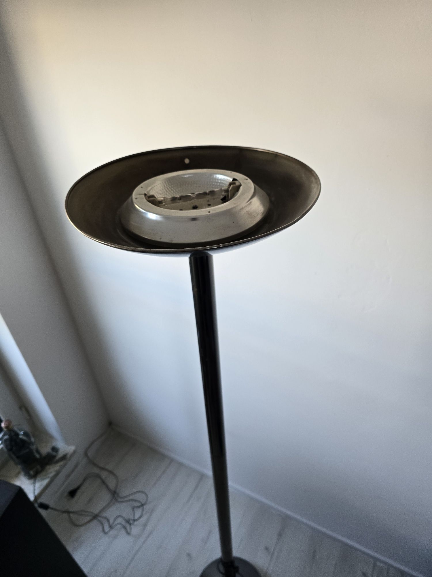 Sprzedam   lampę