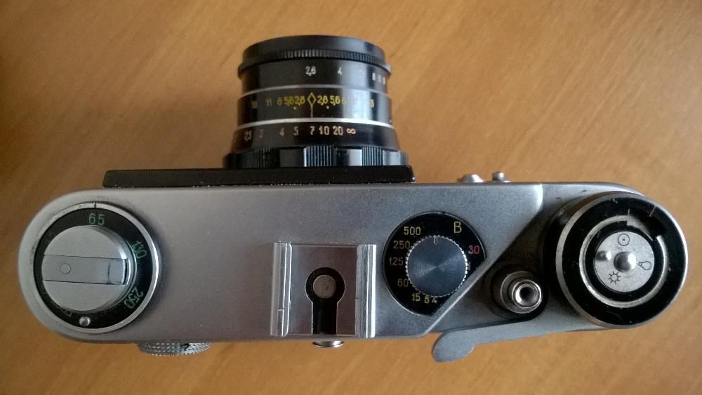 Фотоаппарат FED-5в (ФЕД-5в) со вспышкой Saulute. Цена договорная.