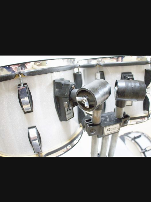 Bateria completa Roger's com conjunto de Pratos Zildjian Avedis