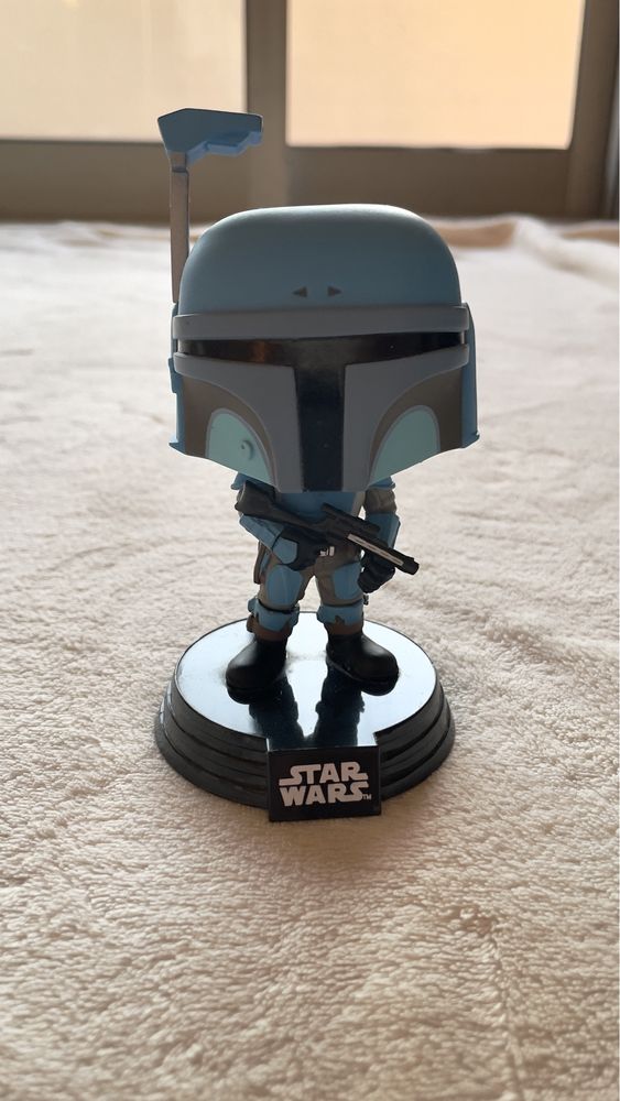Pop figure death watch mandalorian (no stripes) SPECIAL EDITION