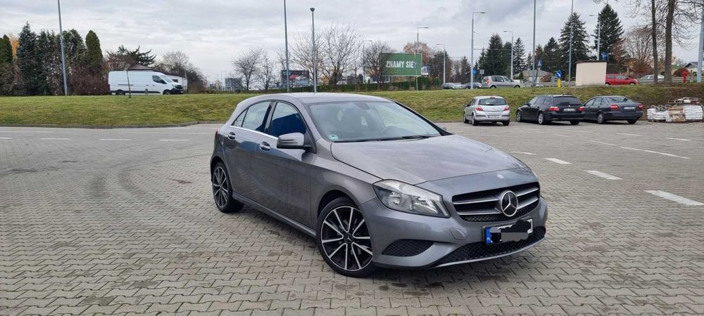 Mercedes A180 manual w bdb stanie