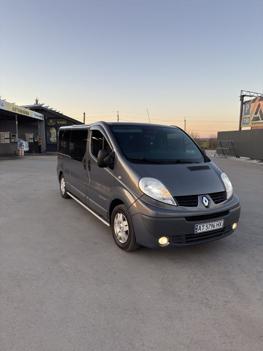 Renault trafic passenger