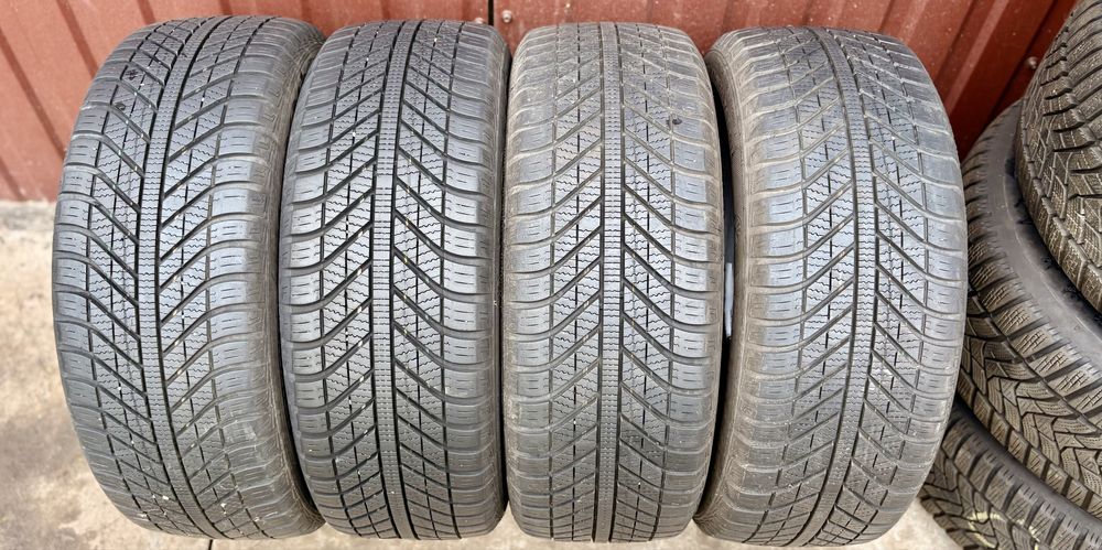 Комплект шин 205 55 16 Goodyear
