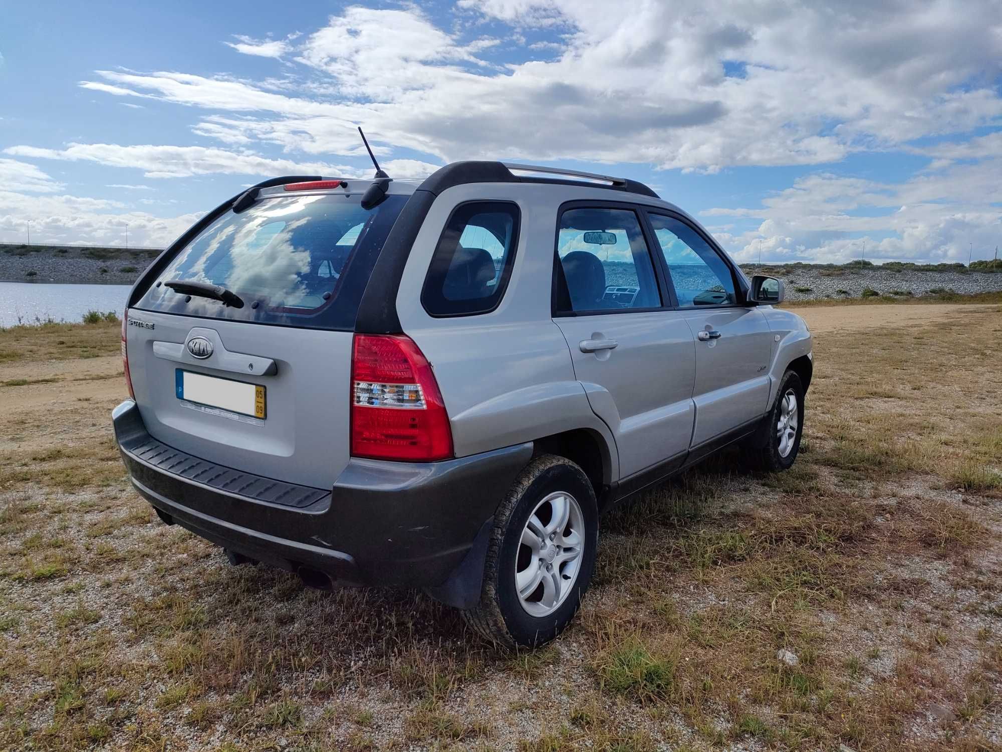 KIA Sportage 4wd jipe com bloqueio e reboque