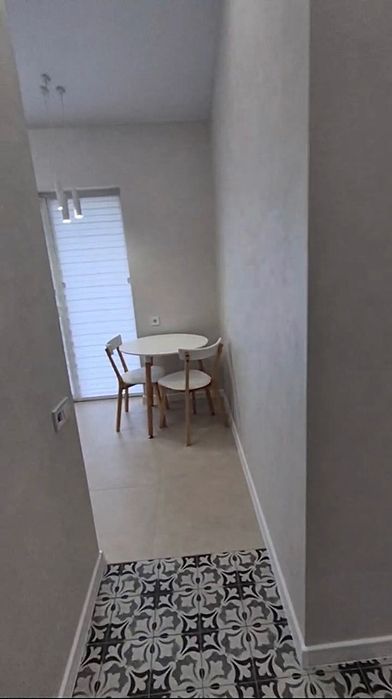 Продам 2 к. квартиру с ремонтом и мебелью