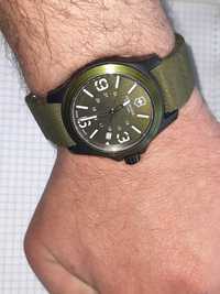 Часы Victorinox Swiss Army винтажные отличные!