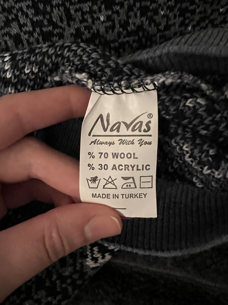 Светр з оленями чоловічий Navas, розмір L