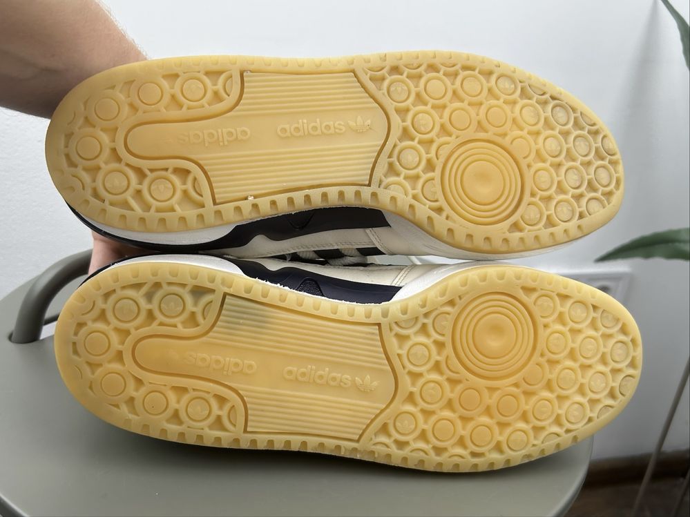Оригінал! Кросівки Adidas Forum 43 розмір 03638