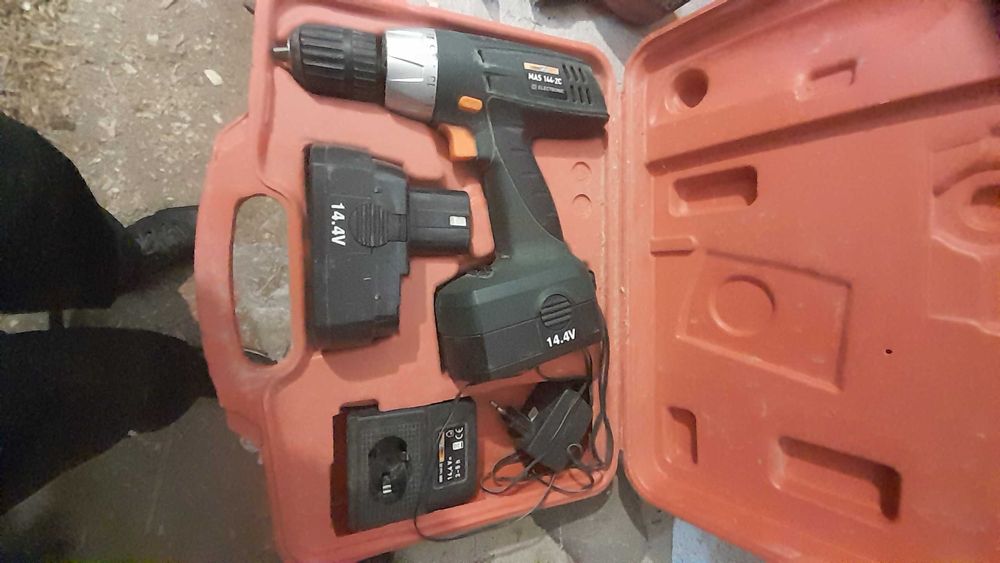 Продам шуруповерт