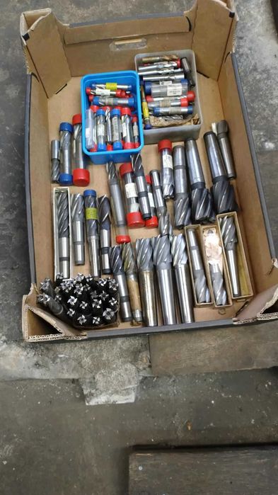 frezy tarczowe,walcowo czołowe,krążkowe wypukłe,wklęsłe,kątowe,piłkowe