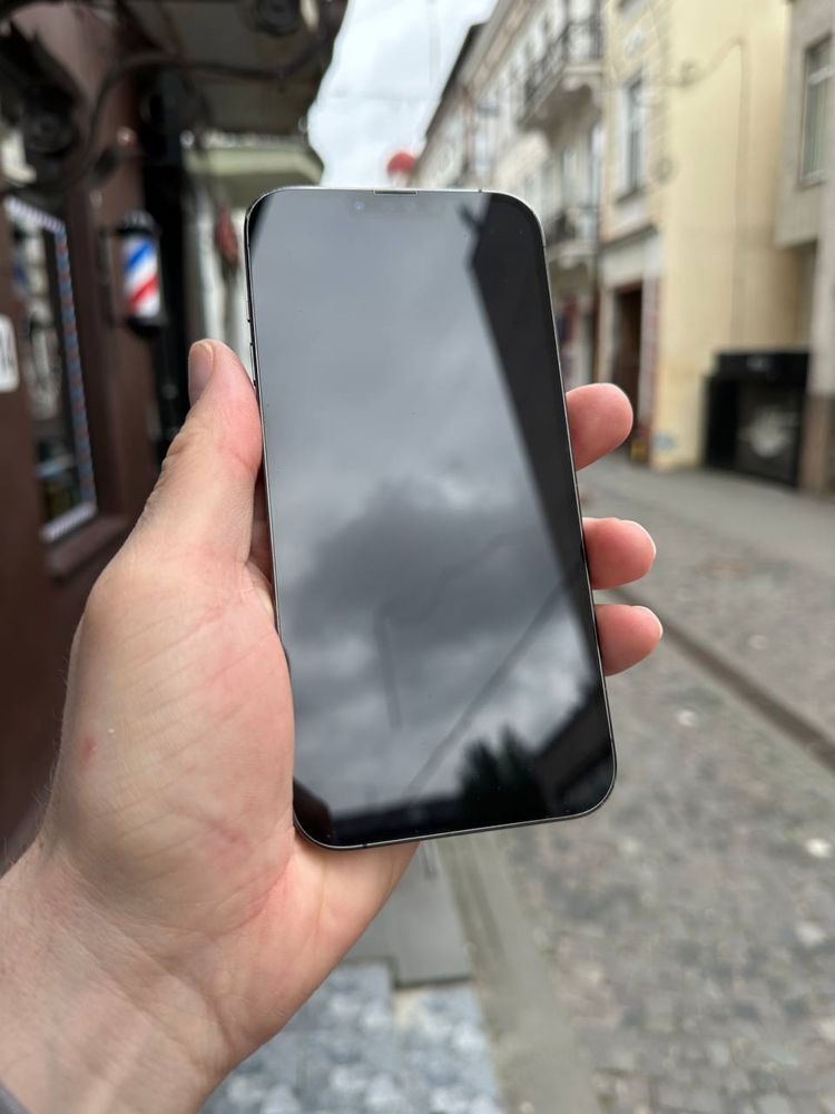 Apple iPhone 13 Pro Max 256gb Graphite Neverlock в хорошому стані