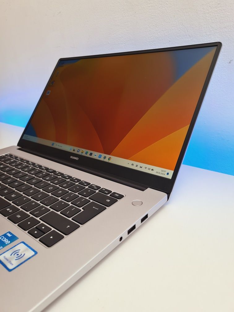 Nowy laptop Huawei 15,6 Cali + Ubezpieczenie 09.2025r E64