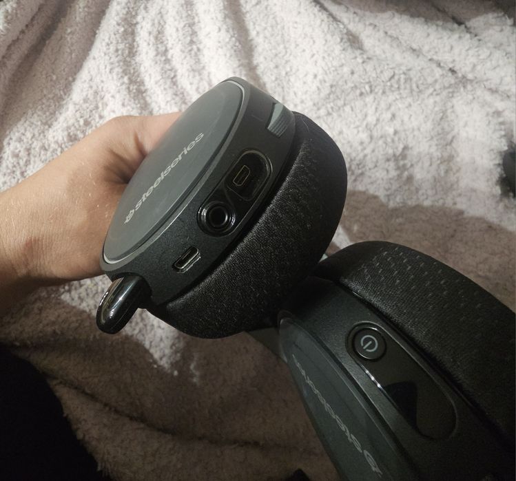 Słuchawki SteelSeries Arctis 7