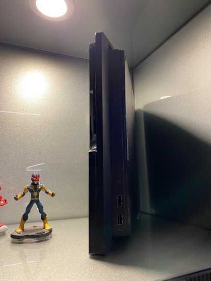 PS3 SLIM 320GB + 1 Jogo + 1 Comando