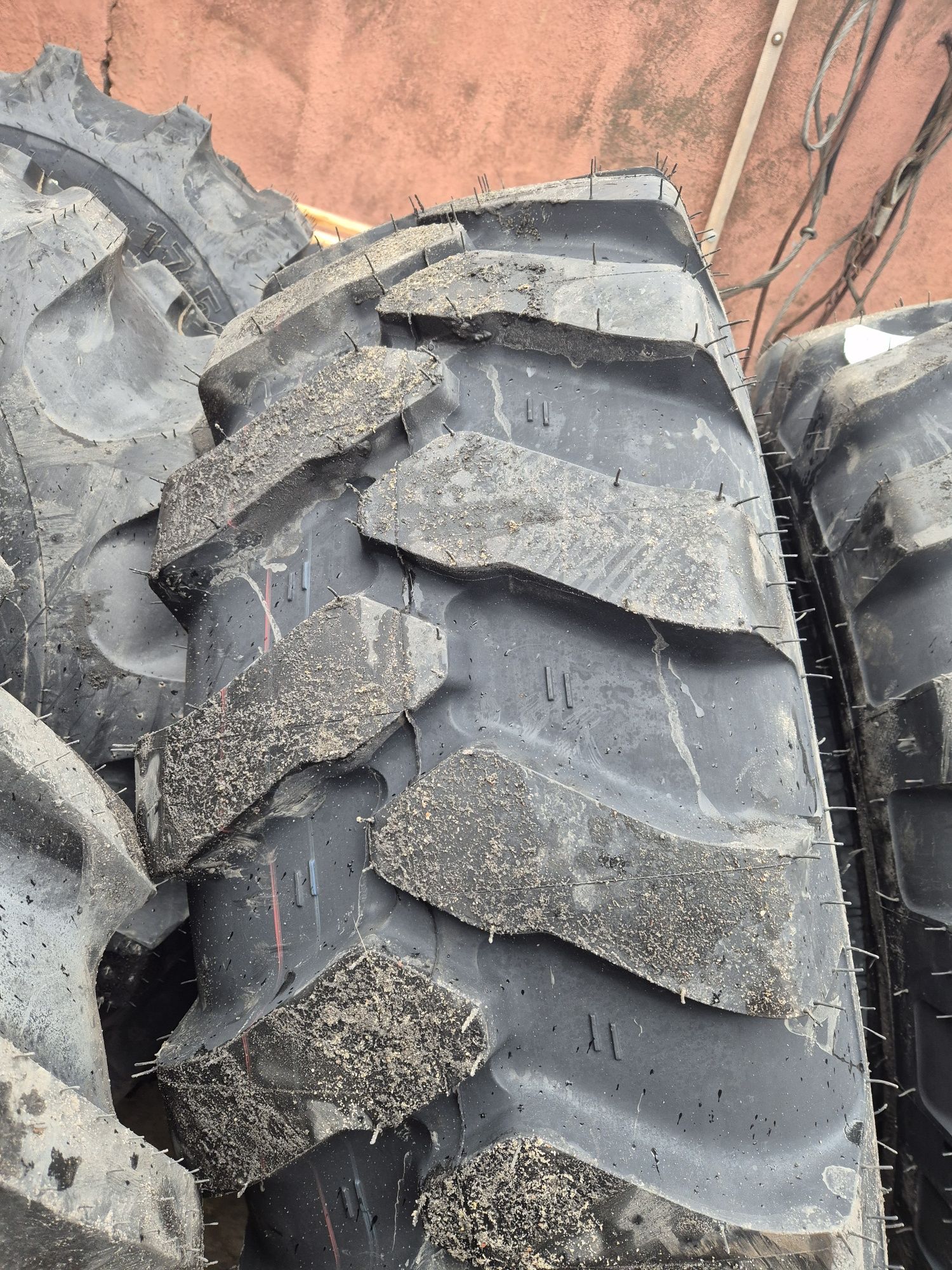 Opony 17.5-25  17.5r25