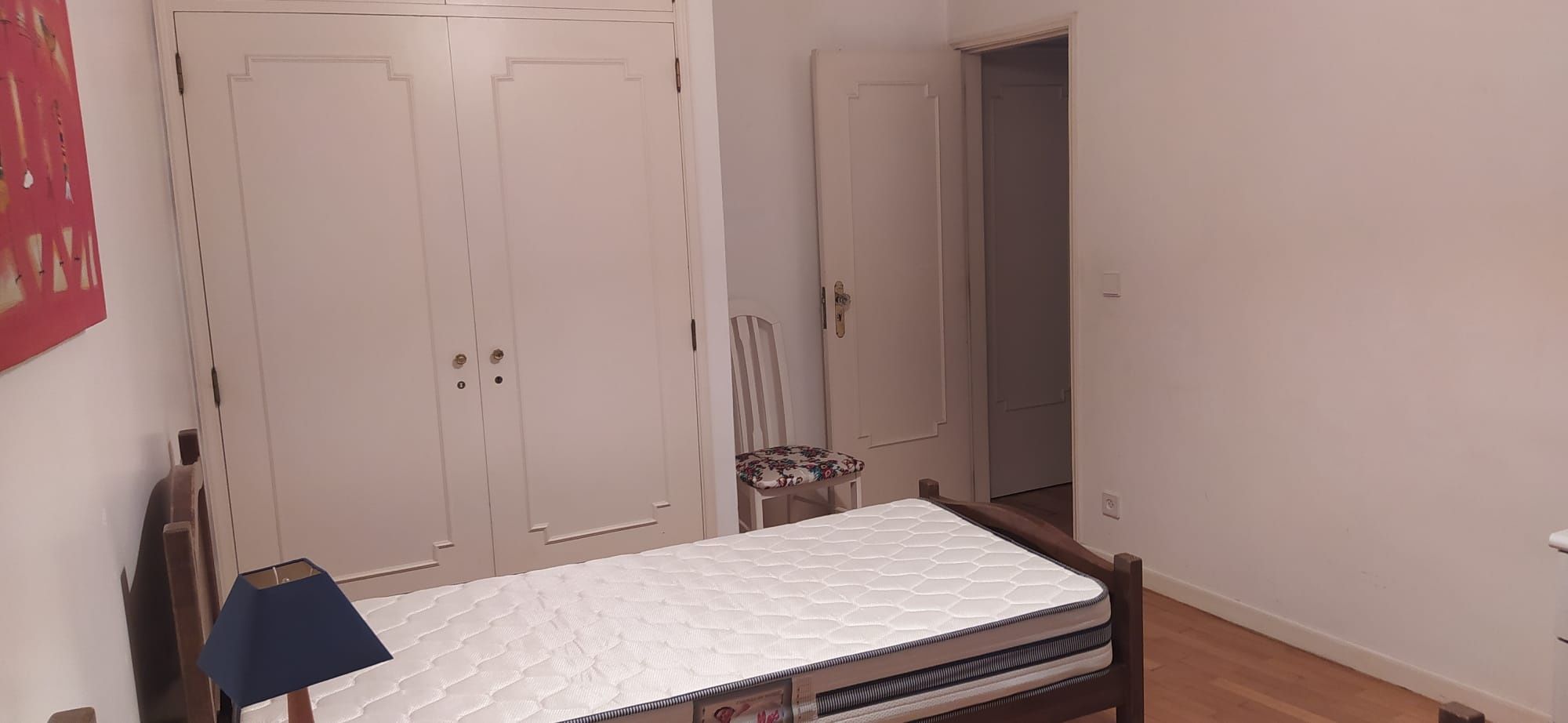 Quarto no centro de Viana