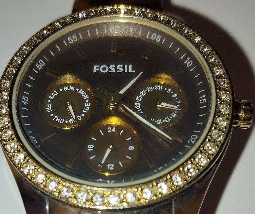 Часы женские Fossil