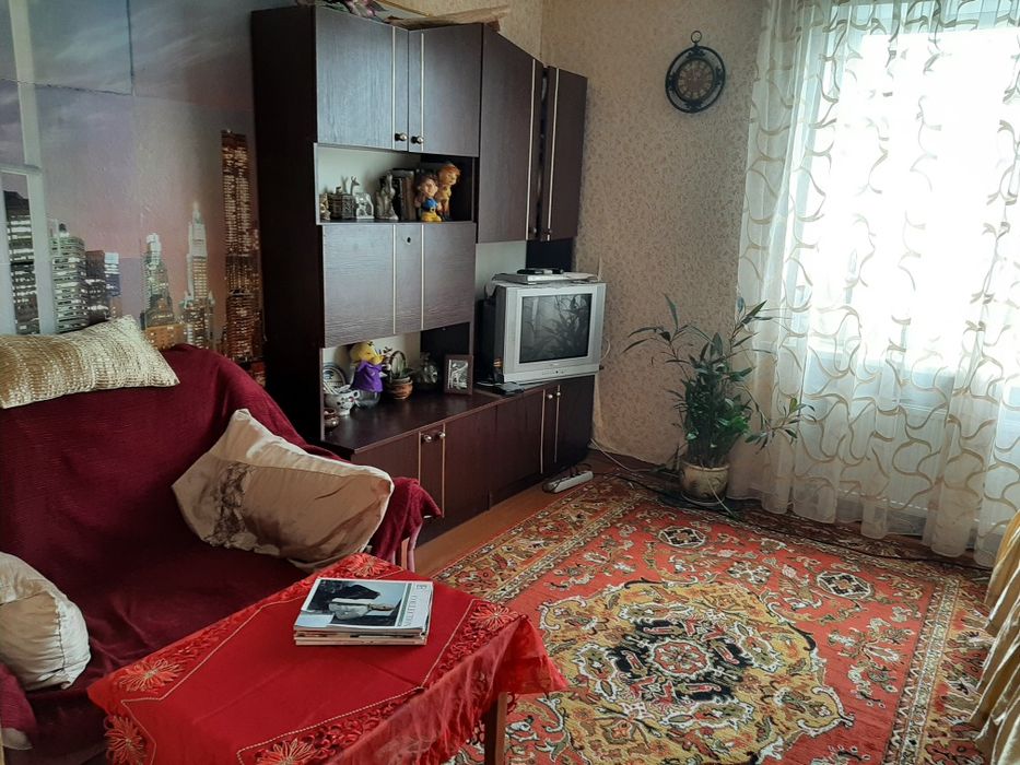 Здам подобово квартиру..