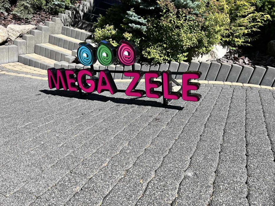 sprzedam regały na mega żele + napis podświetlany