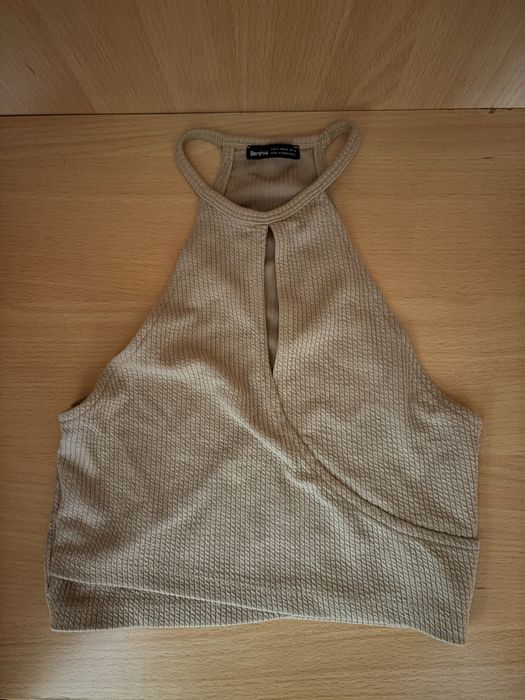 Top Bege Bershka