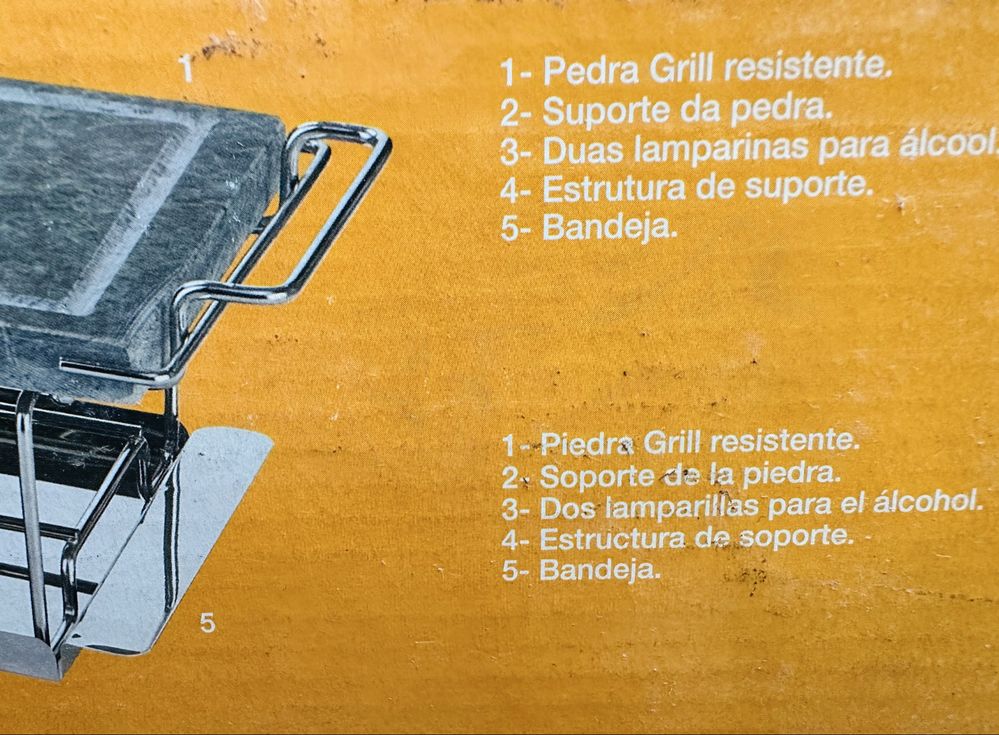 Conjunto pedra de grelhar com embalagens e instruções