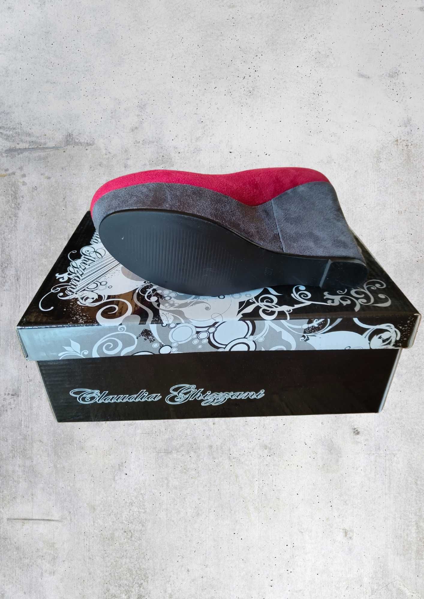 Nowe, damskie buty na koturnie, roz. 38. Claudia Ghizzani