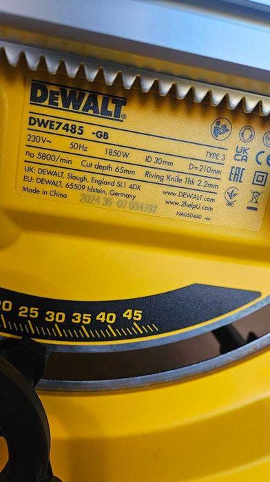 Pilarka stołowa 210mm Compact 1850W DWE7485