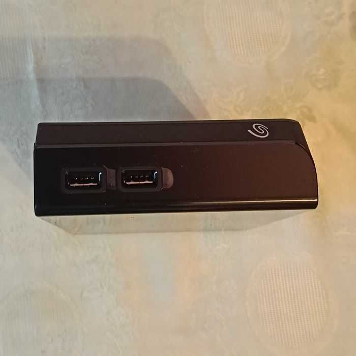 Seagate backup Plus hub kieszeń 3.5 - 2.5 cal. HDD / SSD