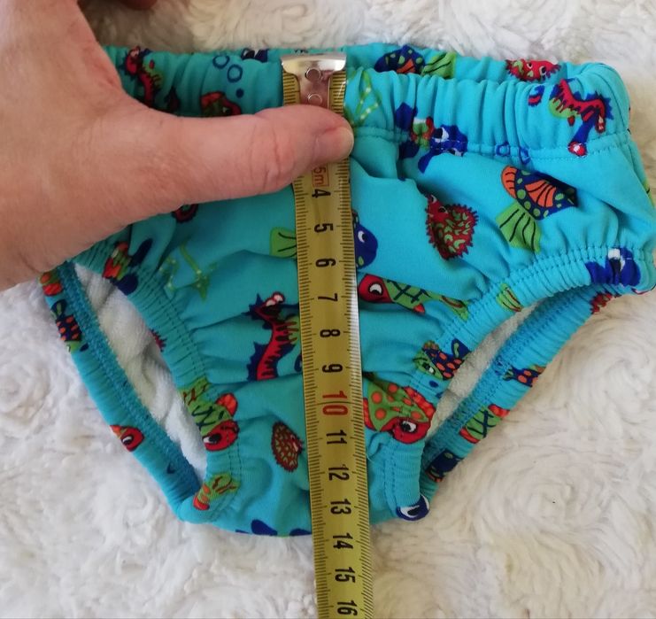 Spodenki kąpielowe na basen r. 68/74