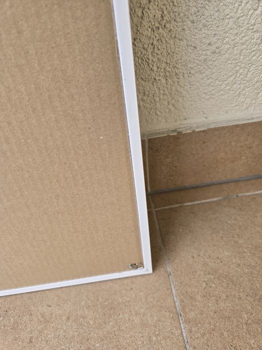 Tablica korkowa w drewnianej ramie