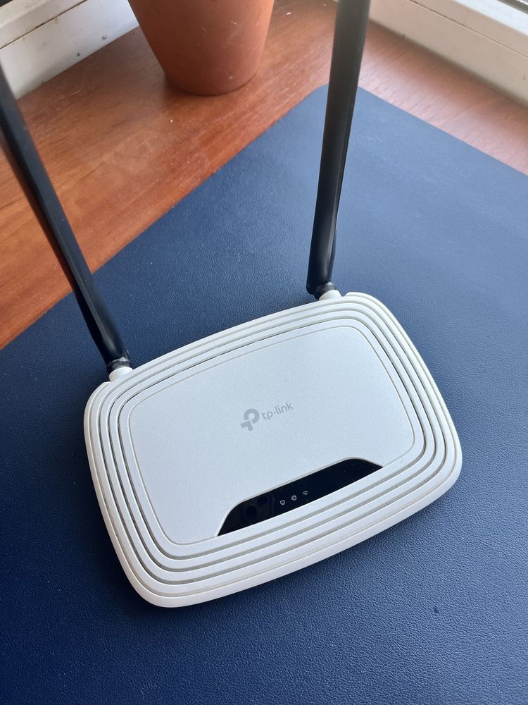 Роутер  Tp -link молель TL-WR841N