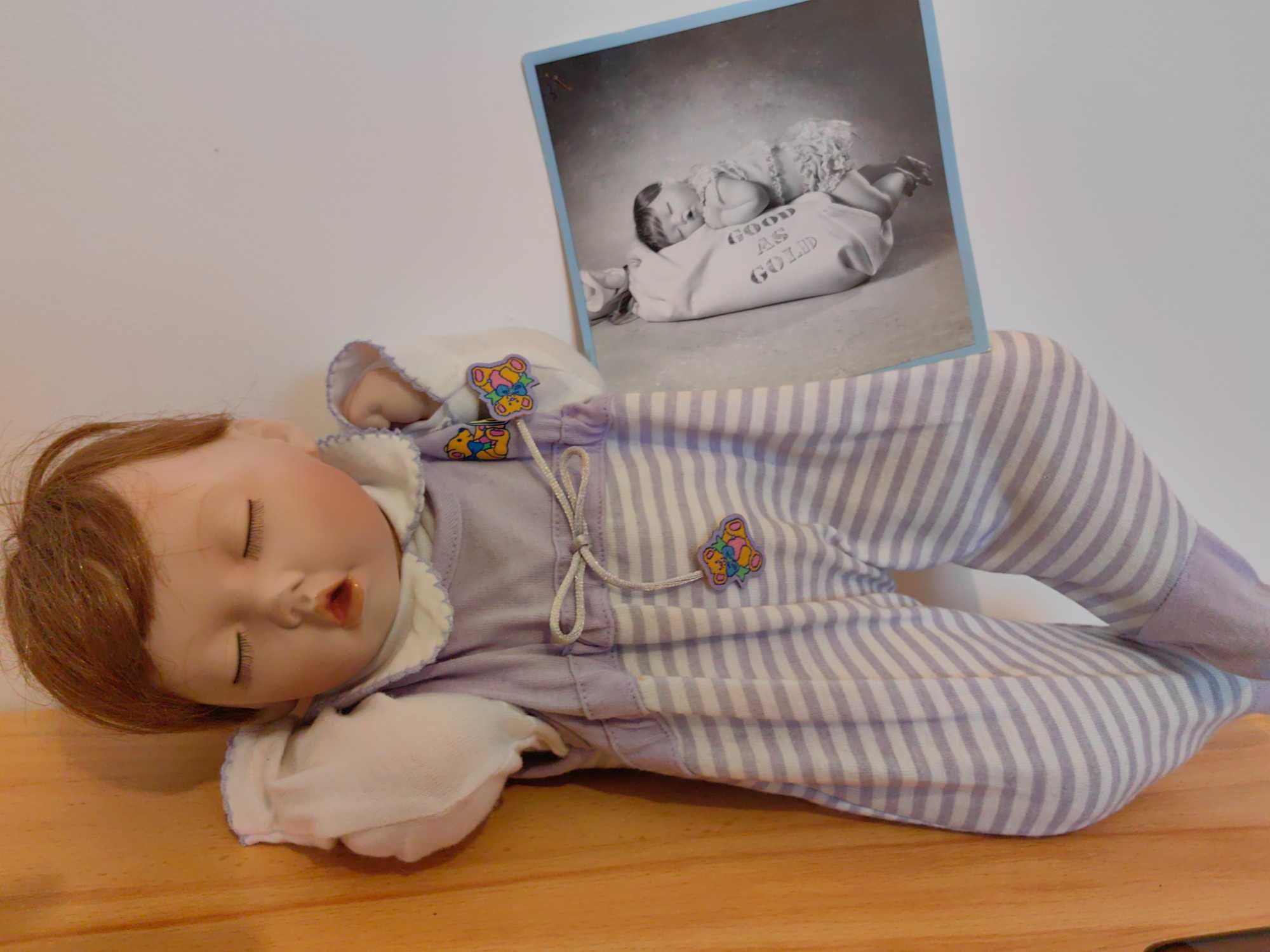 Sleeping Baby - Lalka ceramiczna Ashton Drake Dolls z certyfikatem