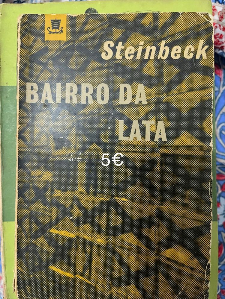Livros diversos em bom estado