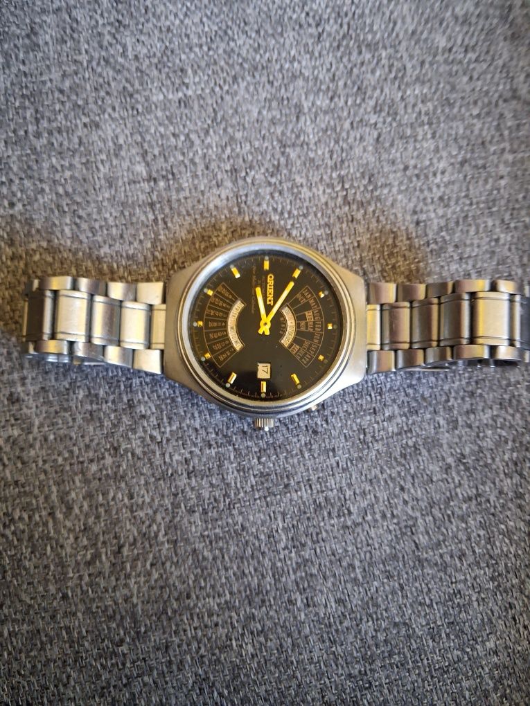 Orient Multicalendar Black Face, automat z pięknym kalendarzem