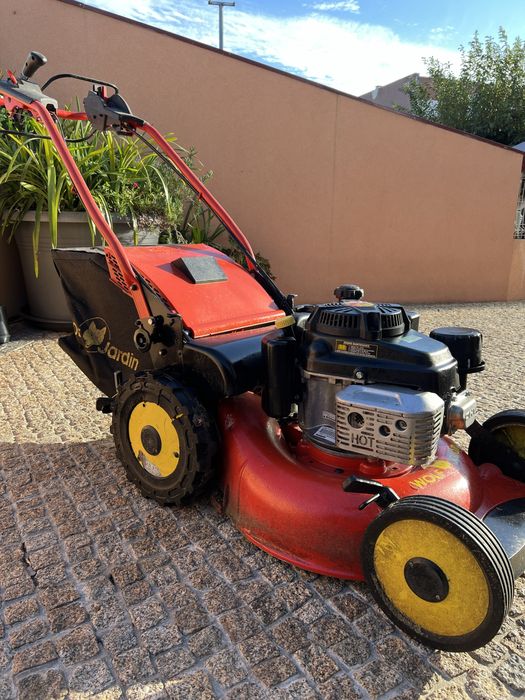 Vendo maquina corta relva