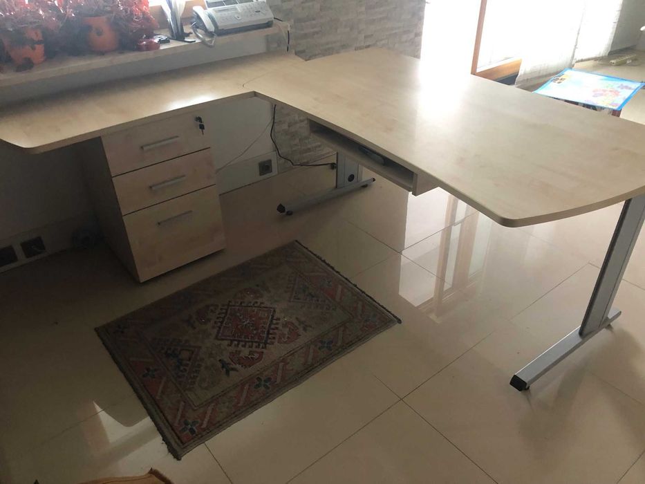 Duże biurko stan dobry