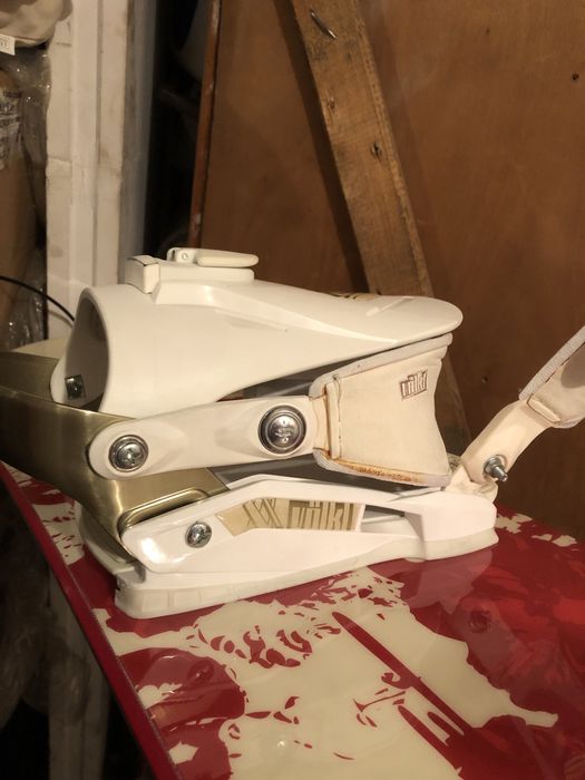 Sprzedam deskę i buty do snowboardu