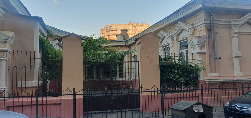 Центр  Продам квартиру в новом доме  М.Арнаутская