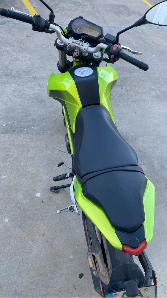 Benelli tnt 125