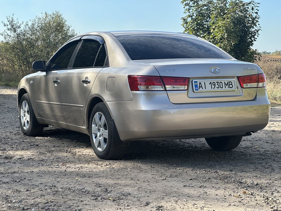 HYUNDAI Sonata 2.0 ГАЗ/Бензин