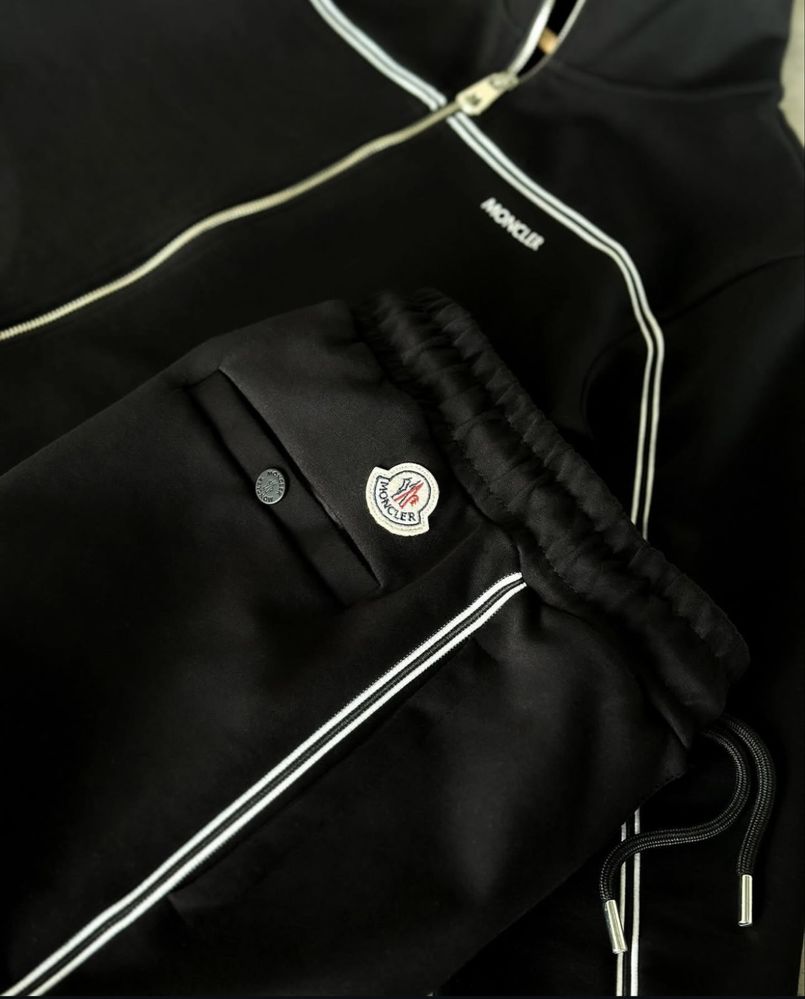 Чоловічий костюм MONCLER