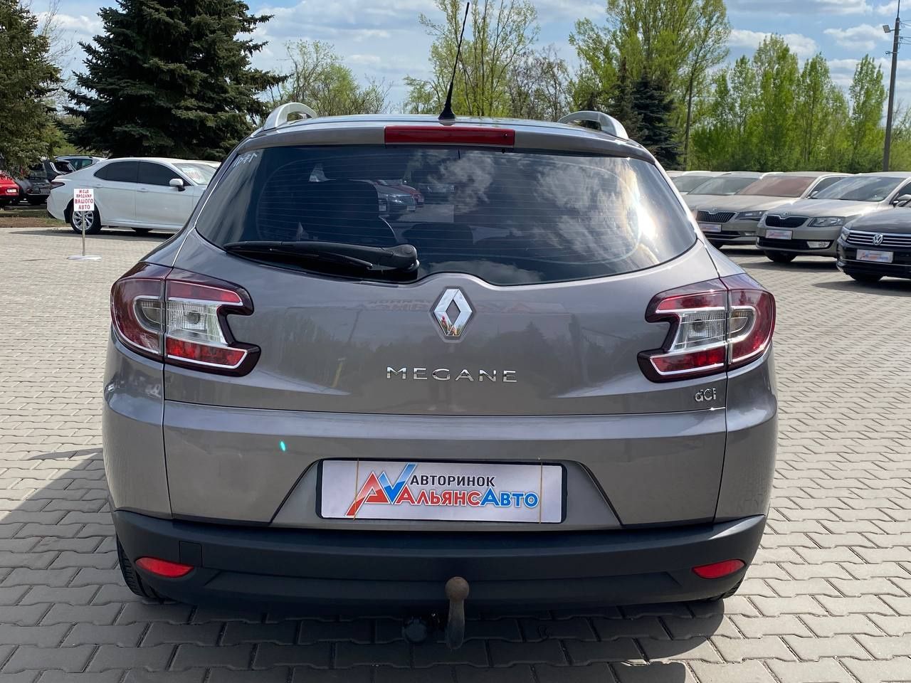 Renault (28) Megane (ВНЕСОК від 15%) Альянс Авто Кривий Ріг