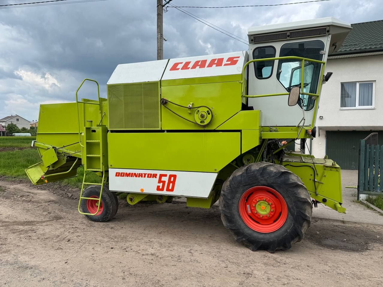 Комбайн свіжопригнаний Claas Dominator 58