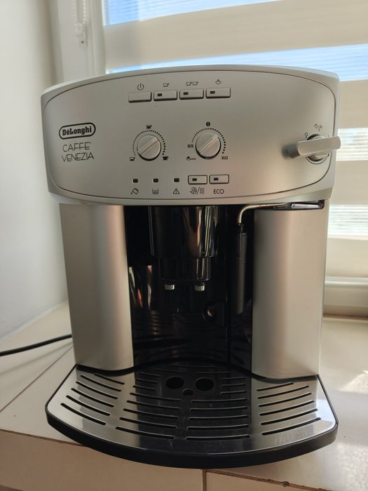 Ekspres DeLonghi