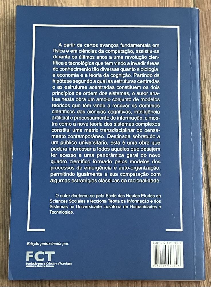 Dos Sistemas Centrados aos Sistemas Acentrados - A. Machuco Rosa