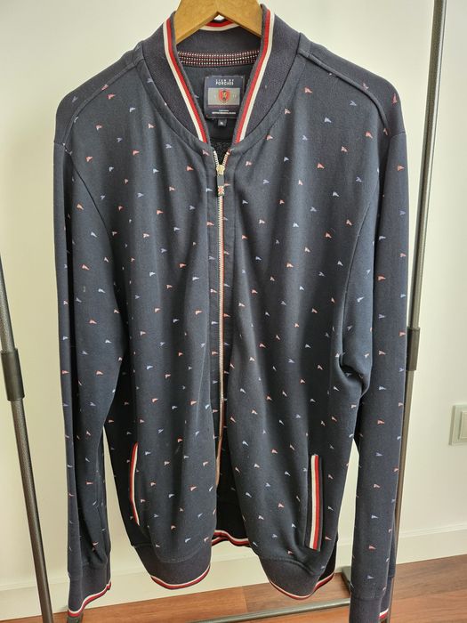 Blusão Lion of Porches