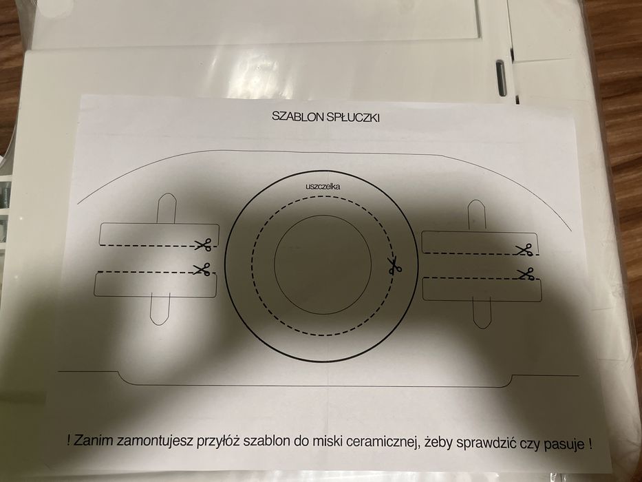 Uniwersalna plastikowa spłuczka z funkcją 3/6 litra