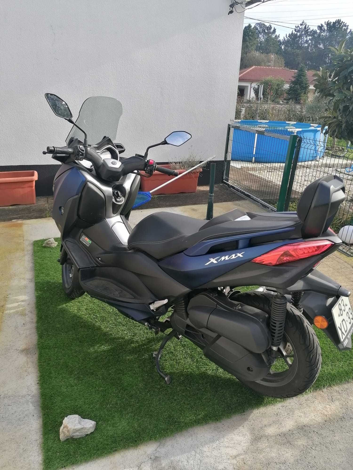 Scooter x-max 125