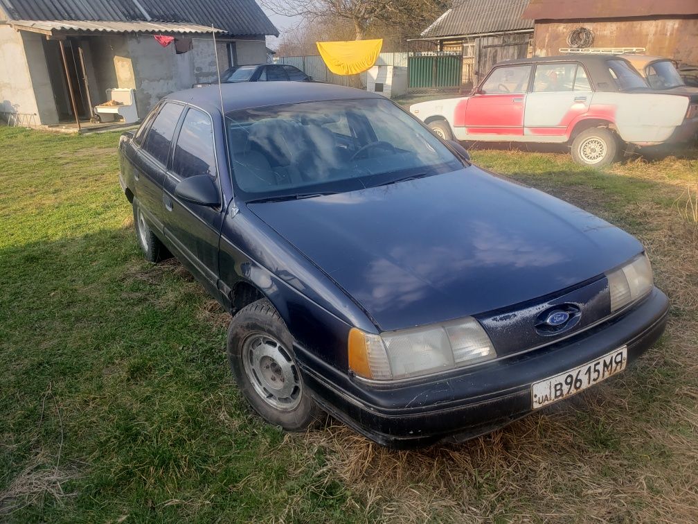 Ford Taurus в гарному стані