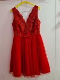 Czerwona, sukienka wieczorowa w roz M/L idealna na różne okazje